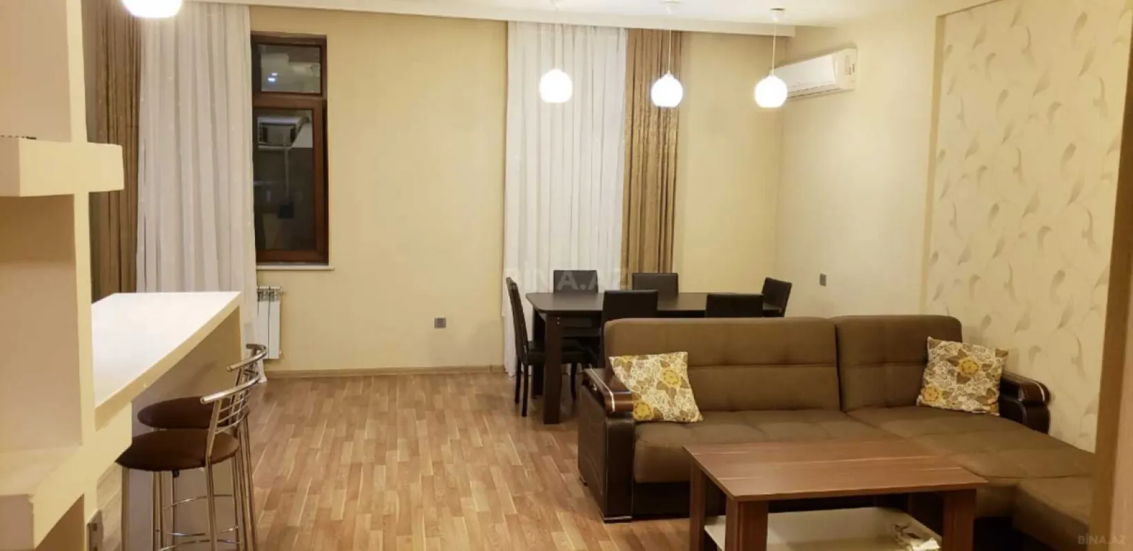 Kirayə verilir 2 otaqlı mənzil 70 m²