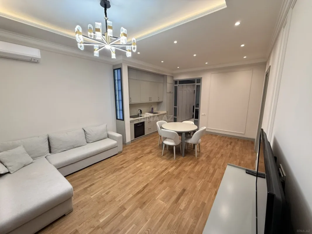 Kirayə verilir 2 otaqlı mənzil 86.2 m²
