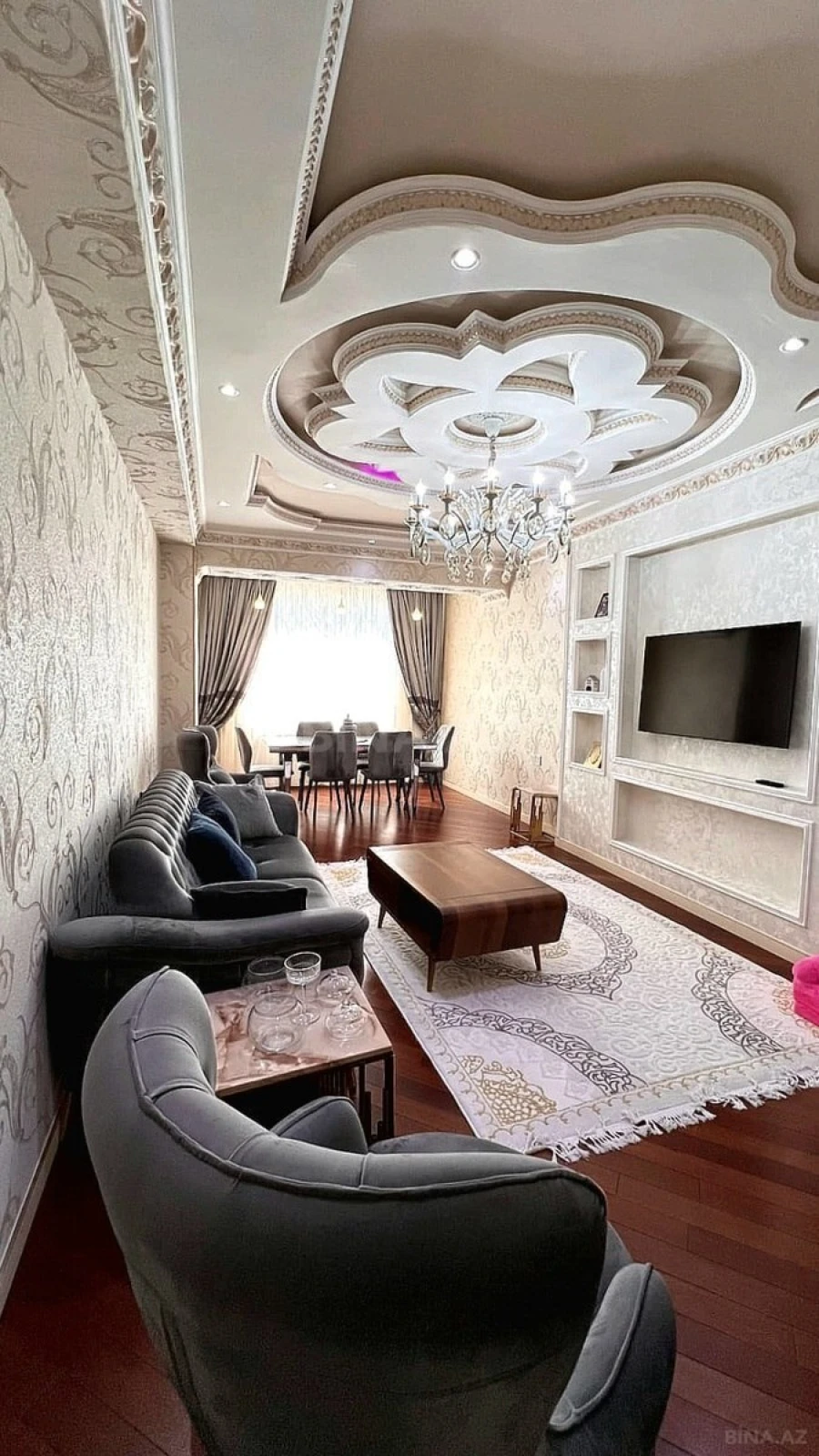 Satılır 4 otaqlı mənzil 170 m²
