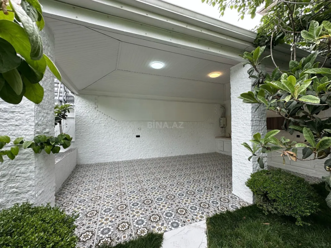 Satılır 4 otaqlı həyət evi 160 m²