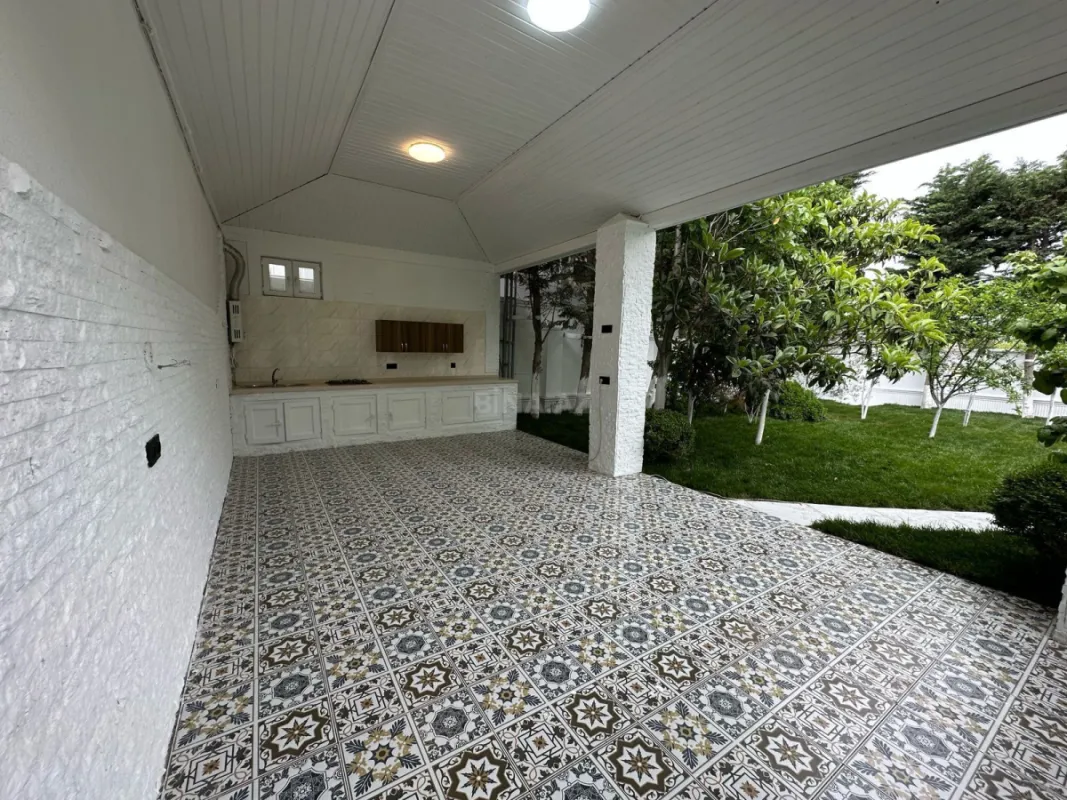 Satılır 4 otaqlı həyət evi 160 m²