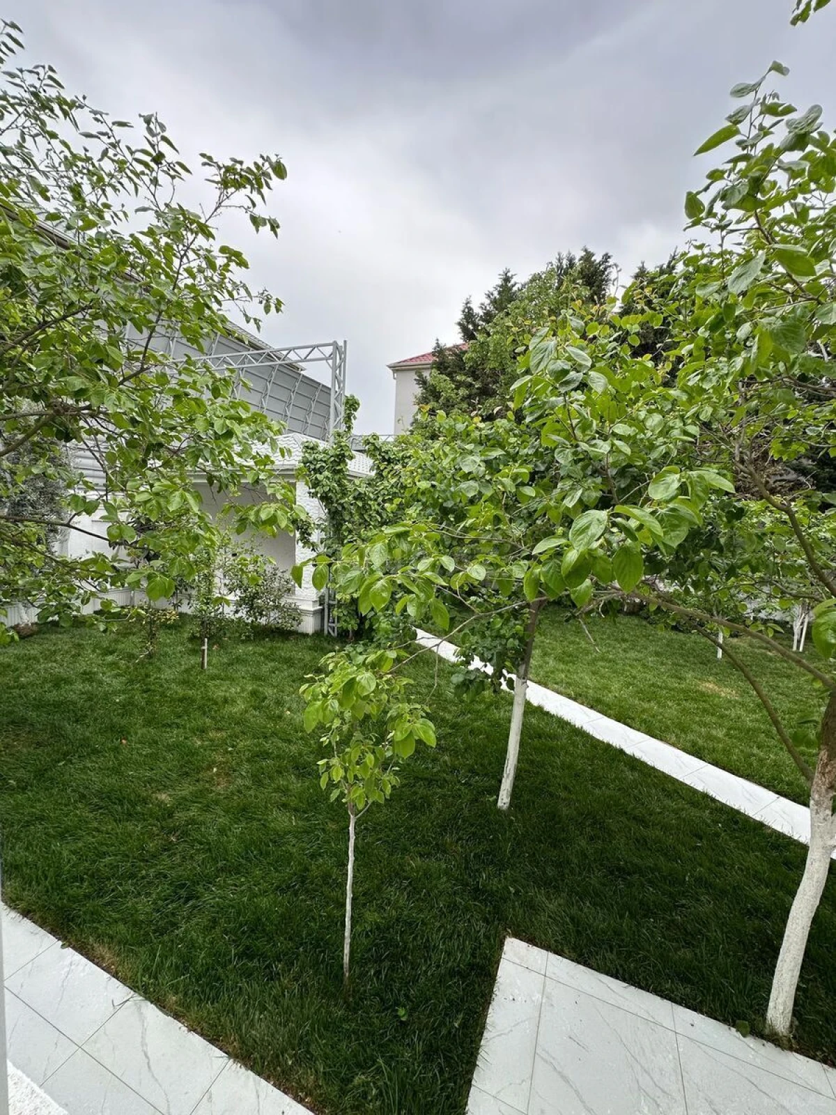 Satılır 4 otaqlı həyət evi 160 m²