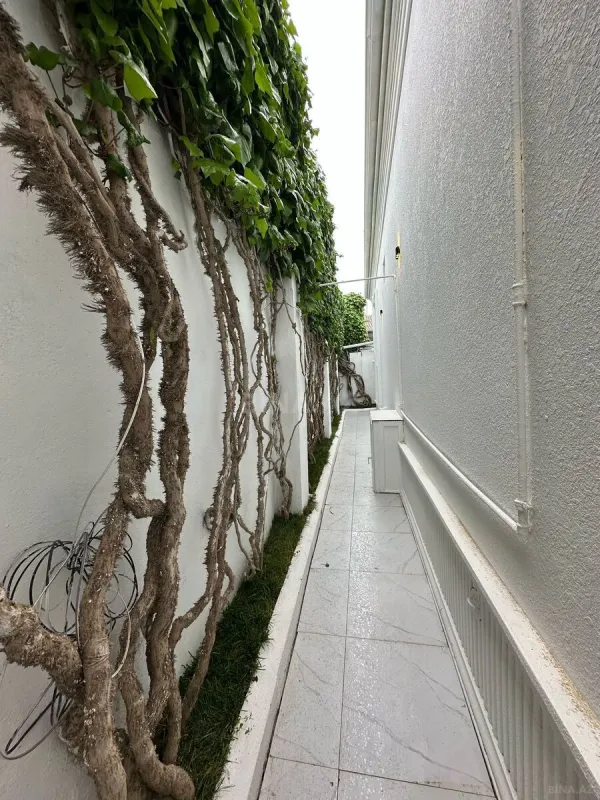 Satılır 4 otaqlı həyət evi 160 m²