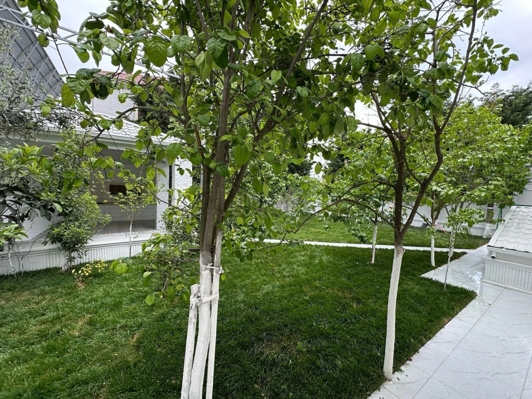 Satılır 4 otaqlı həyət evi 160 m²