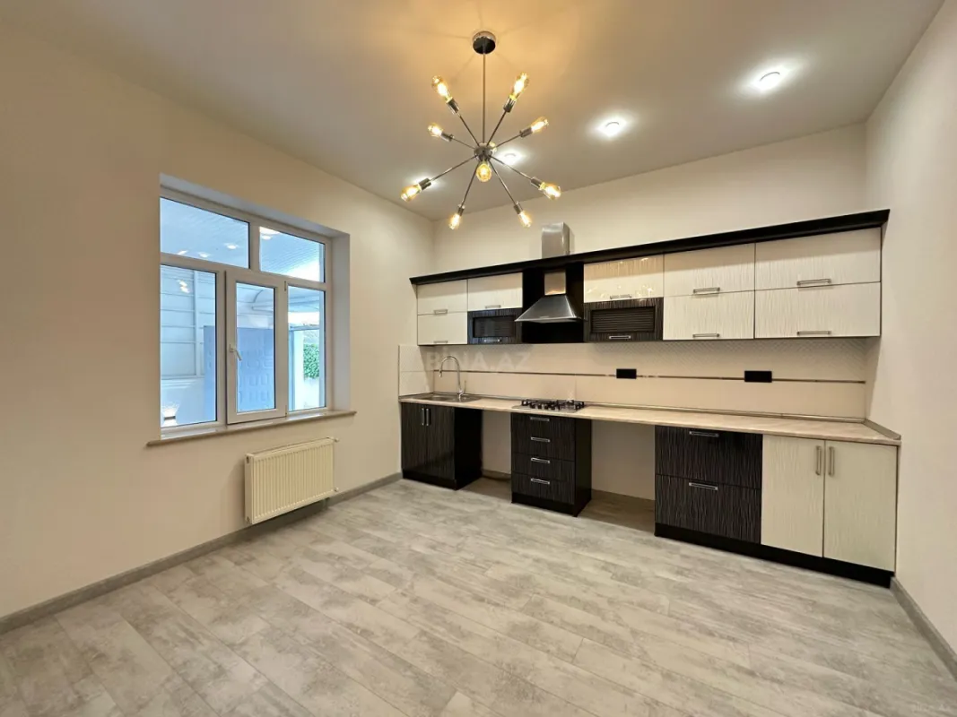 Satılır 4 otaqlı həyət evi 160 m²