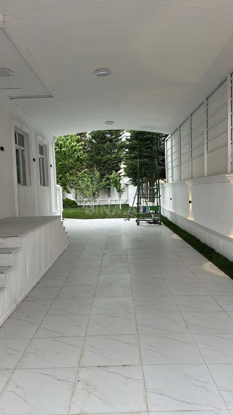 Satılır 4 otaqlı həyət evi 160 m²