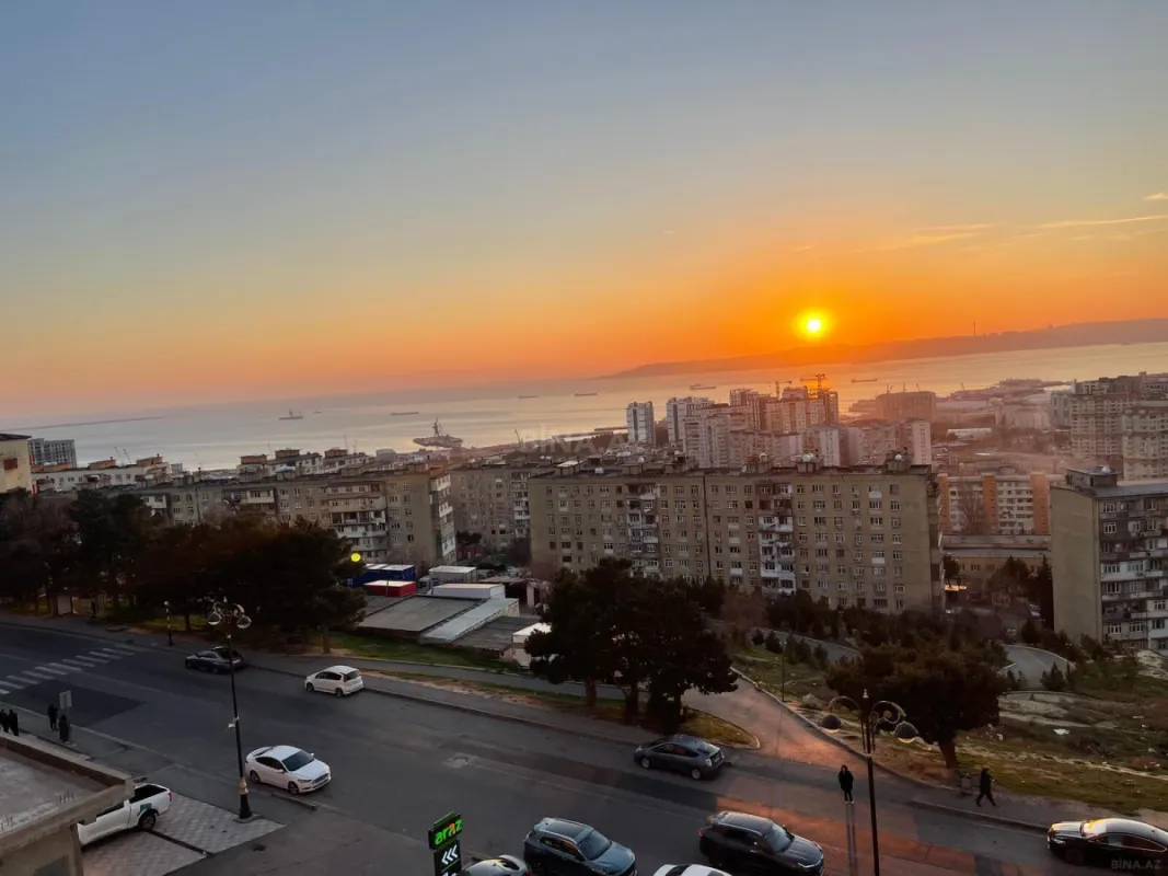 Satılır 3 otaqlı mənzil 95 m²