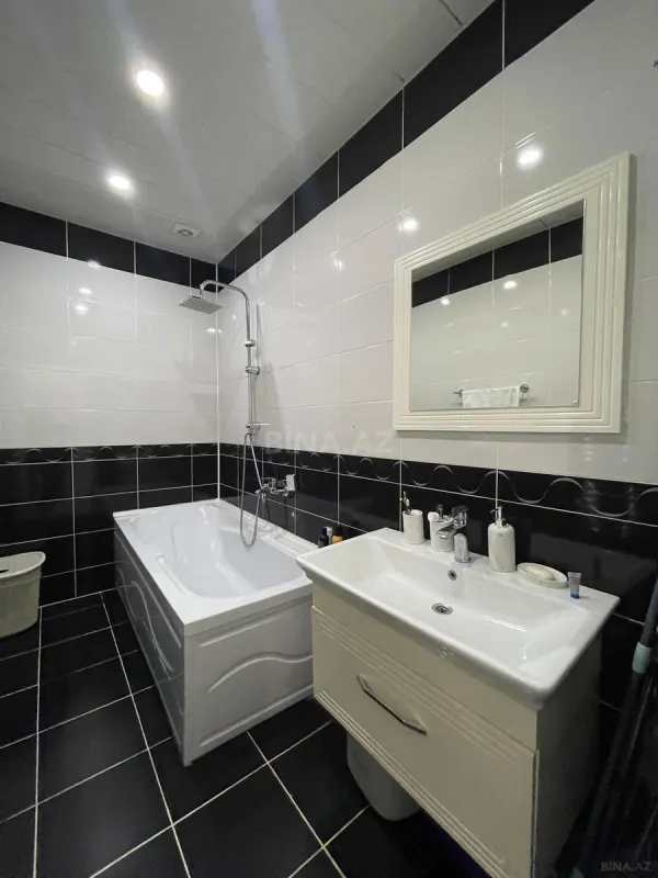 Satılır 3 otaqlı mənzil 95 m²