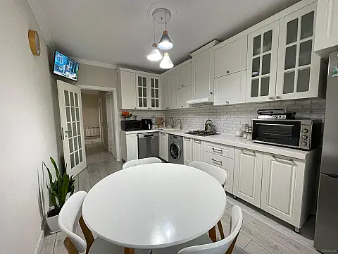 Satılır 3 otaqlı mənzil 95 m²