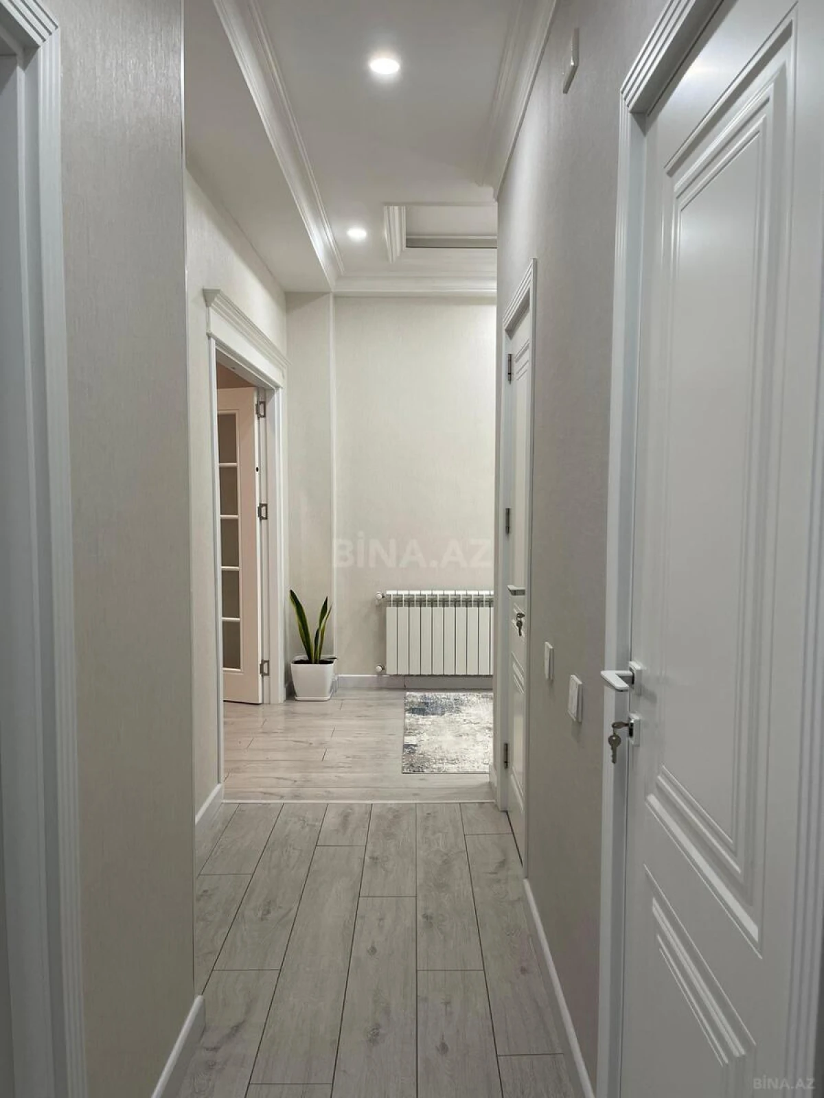 Satılır 3 otaqlı mənzil 95 m²