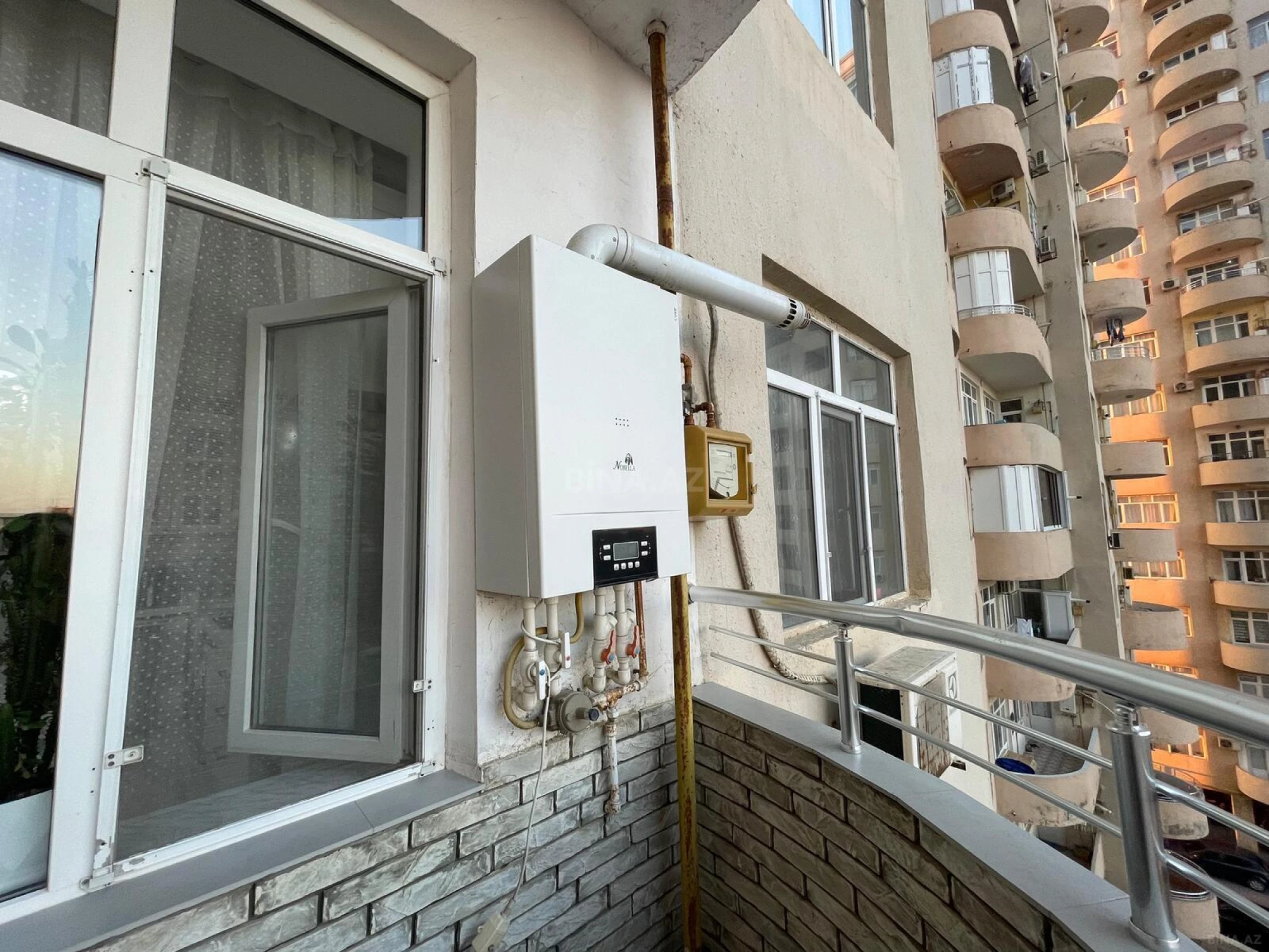 Satılır 3 otaqlı mənzil 95 m²