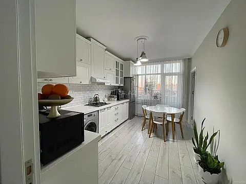 Satılır 3 otaqlı mənzil 95 m²