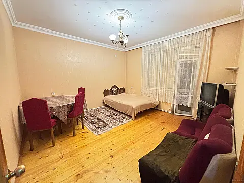 Kirayə verilir 2 otaqlı mənzil 65 m²