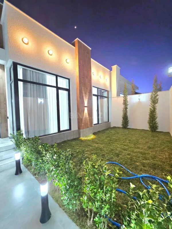 Satılır 4 otaqlı həyət evi 150 m²