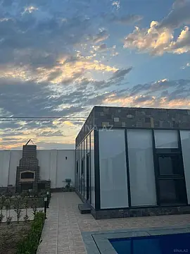 Satılır 4 otaqlı həyət evi 300 m²