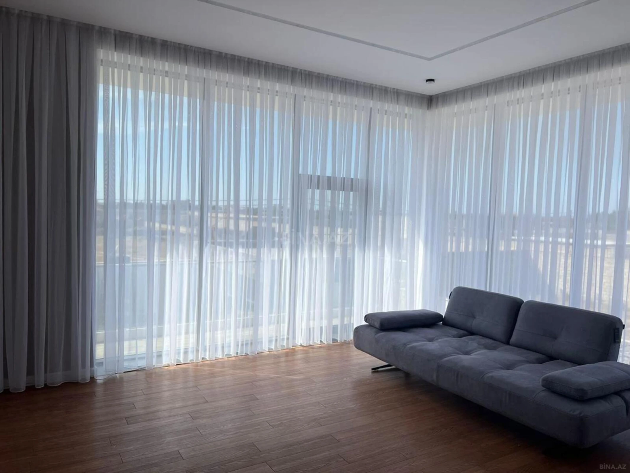 Satılır 4 otaqlı həyət evi 300 m²