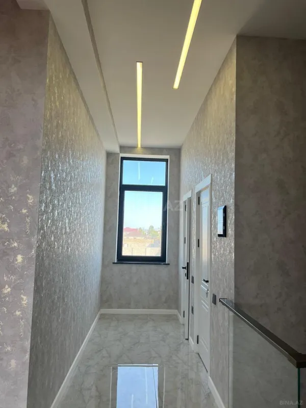 Satılır 4 otaqlı həyət evi 300 m²