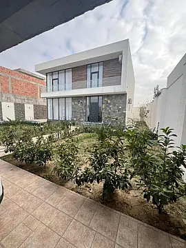 Satılır 4 otaqlı həyət evi 300 m²