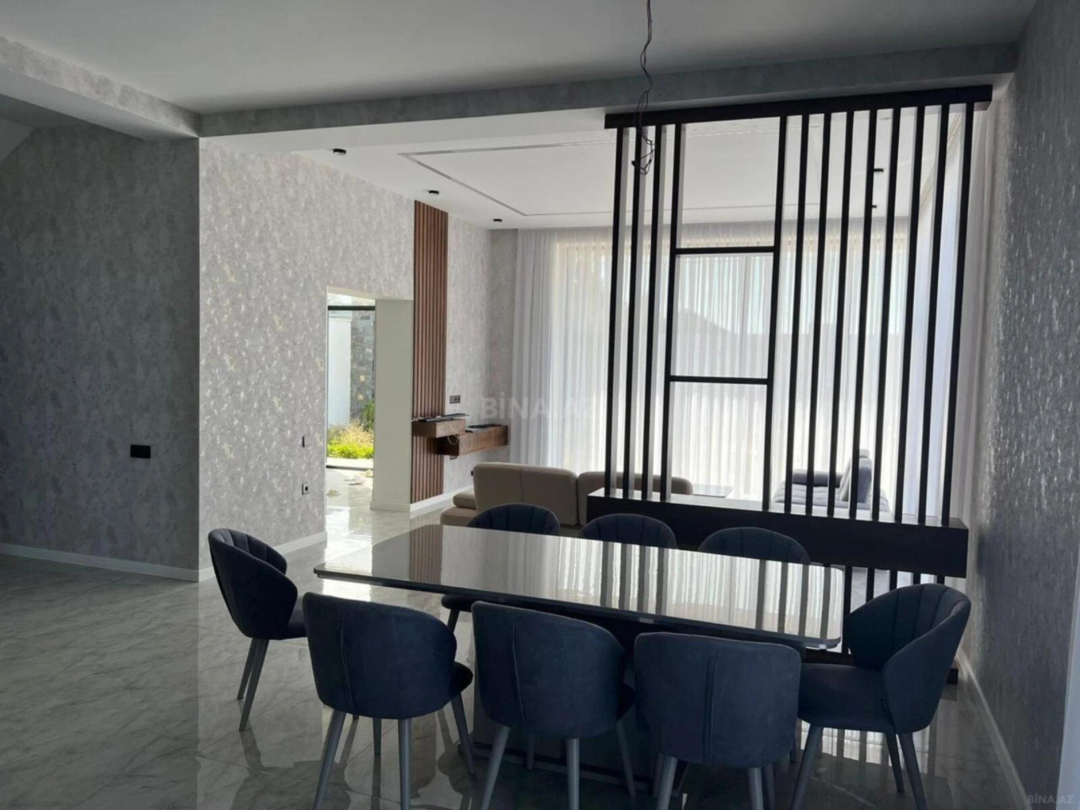 Satılır 4 otaqlı həyət evi 300 m²