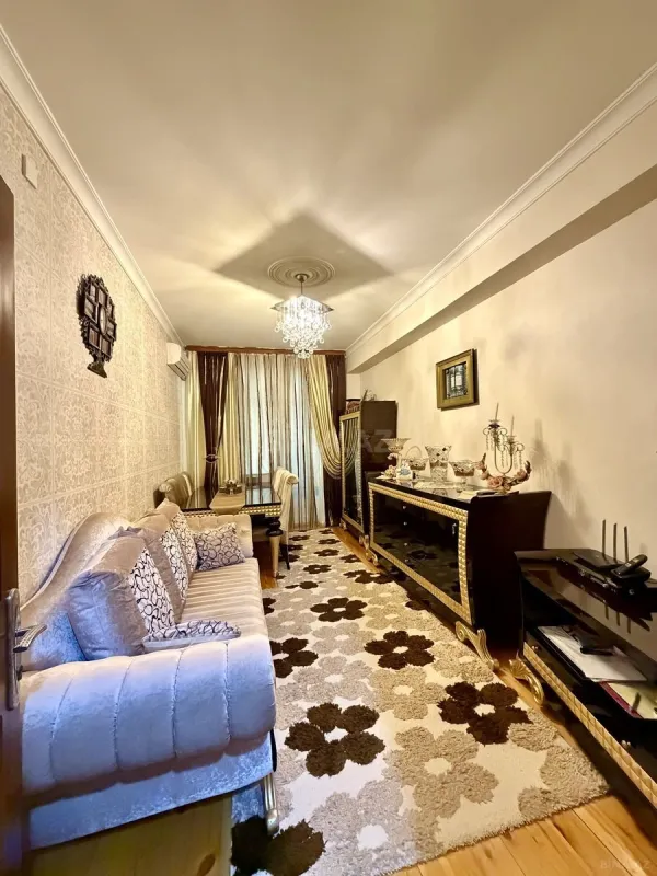 Satılır 3 otaqlı mənzil 70 m²