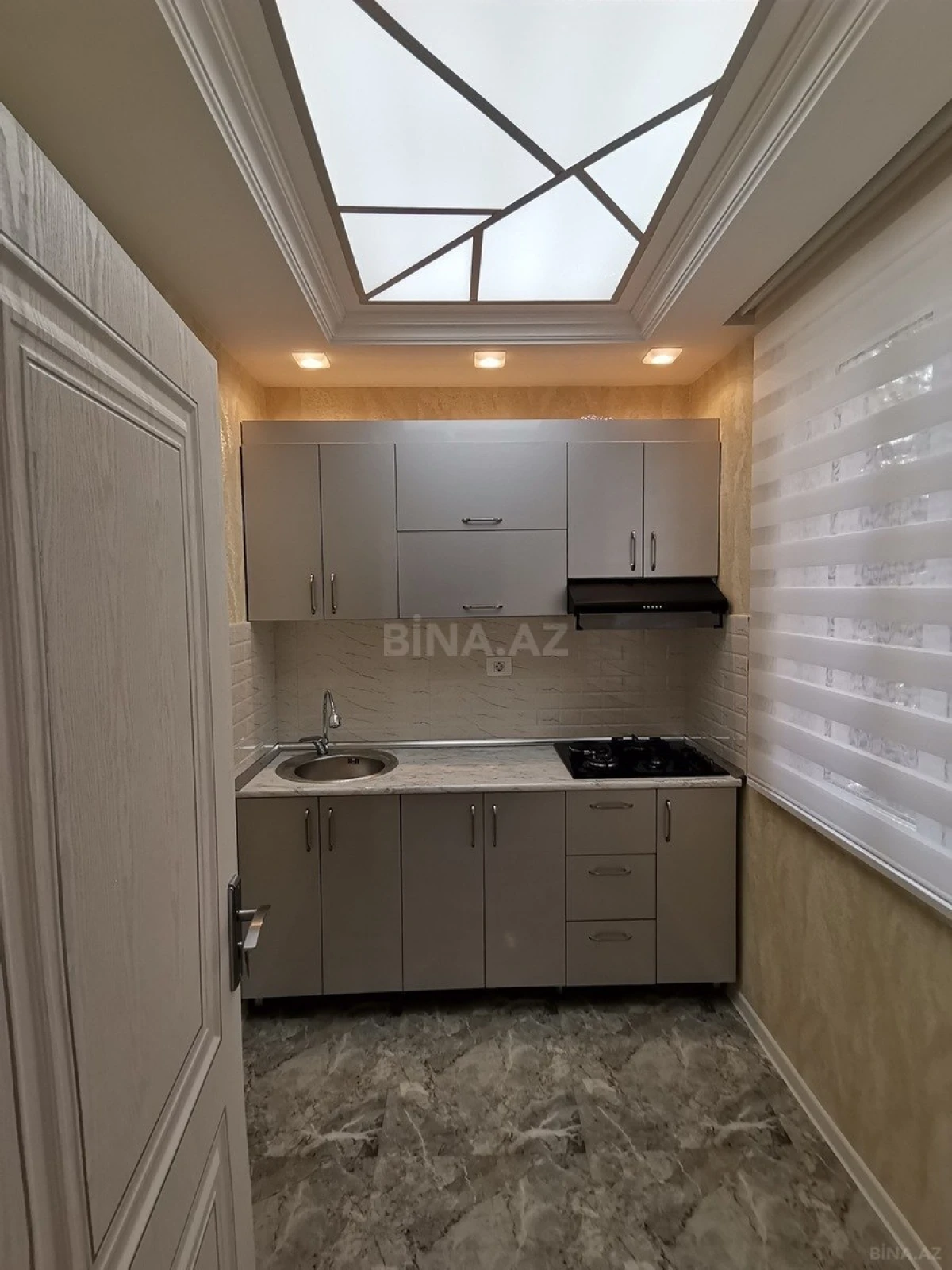 Satılır 2 otaqlı mənzil 58 m²