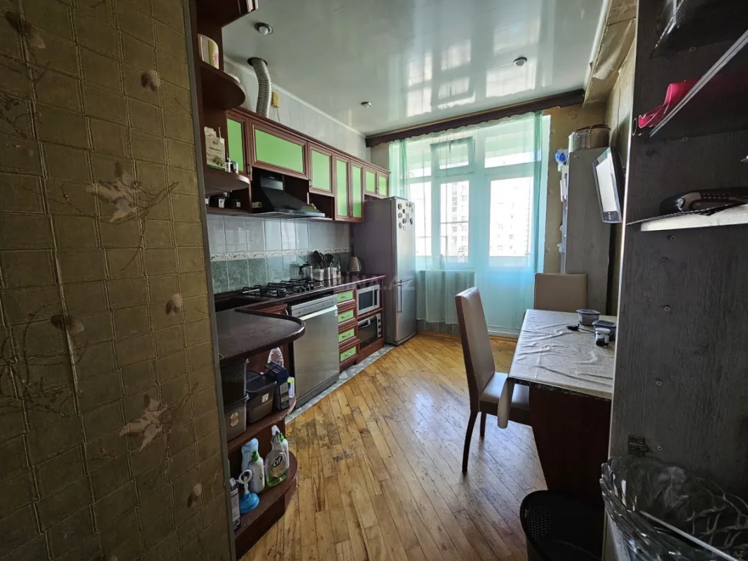 Satılır 2 otaqlı mənzil 80 m²