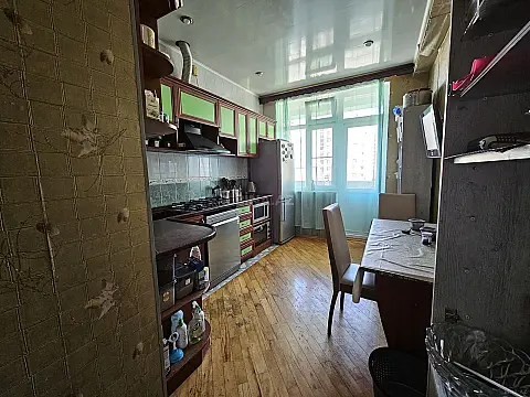 Satılır 2 otaqlı mənzil 80 m²