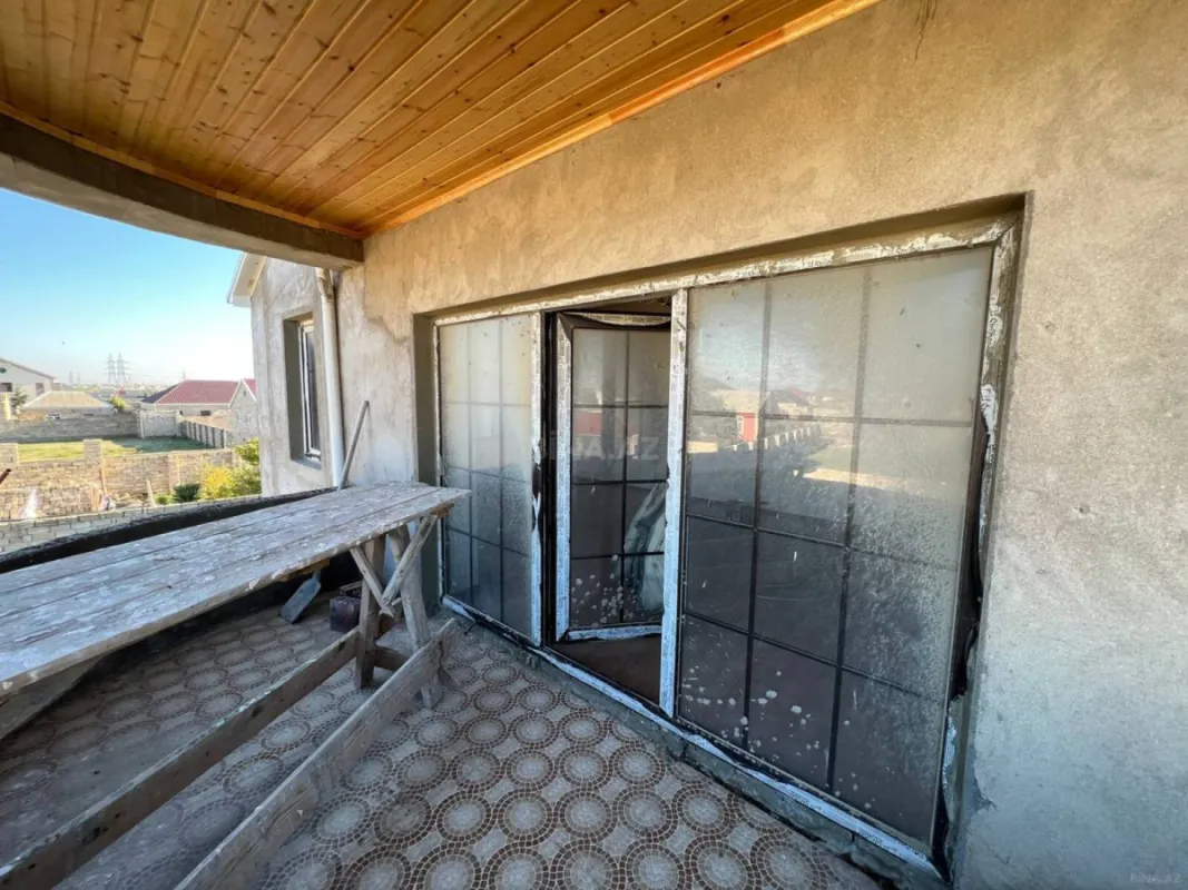 Satılır 4 otaqlı həyət evi 185 m²