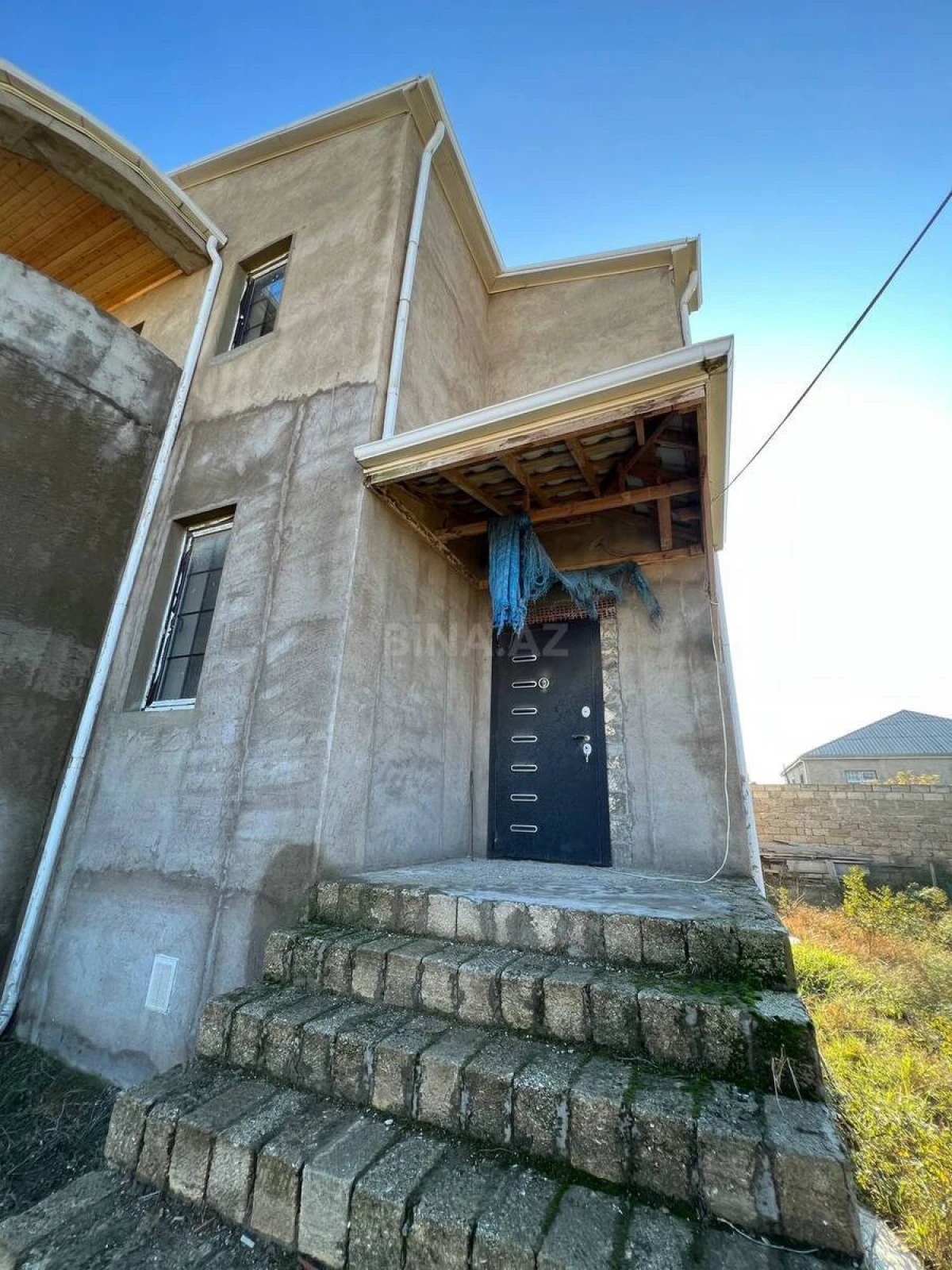 Satılır 4 otaqlı həyət evi 185 m²