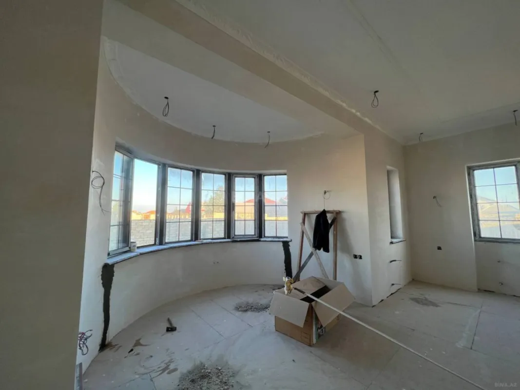 Satılır 4 otaqlı həyət evi 185 m²