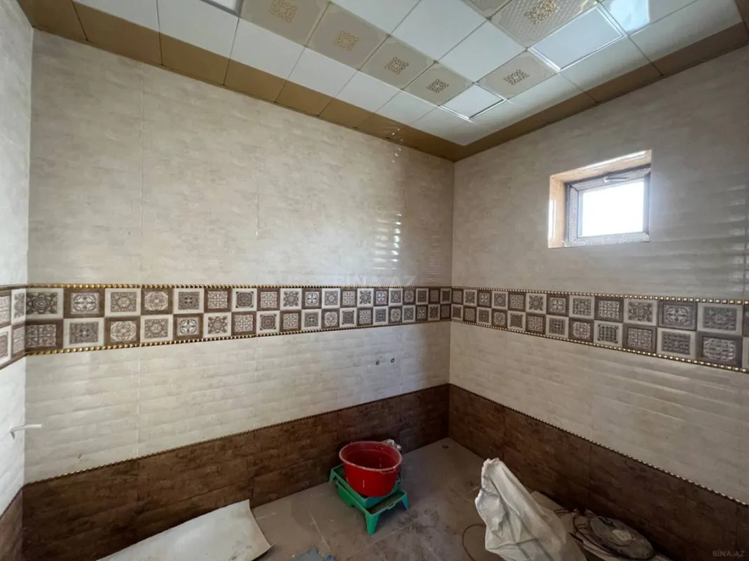 Satılır 4 otaqlı həyət evi 185 m²