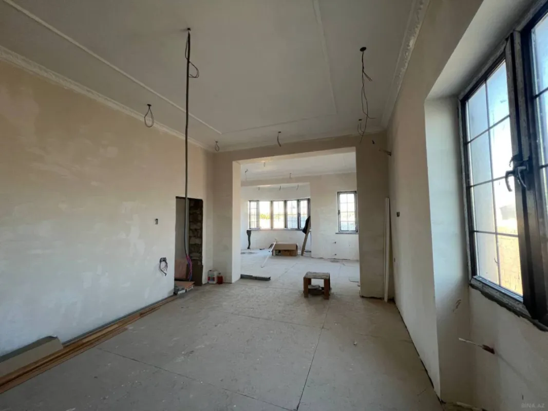 Satılır 4 otaqlı həyət evi 185 m²