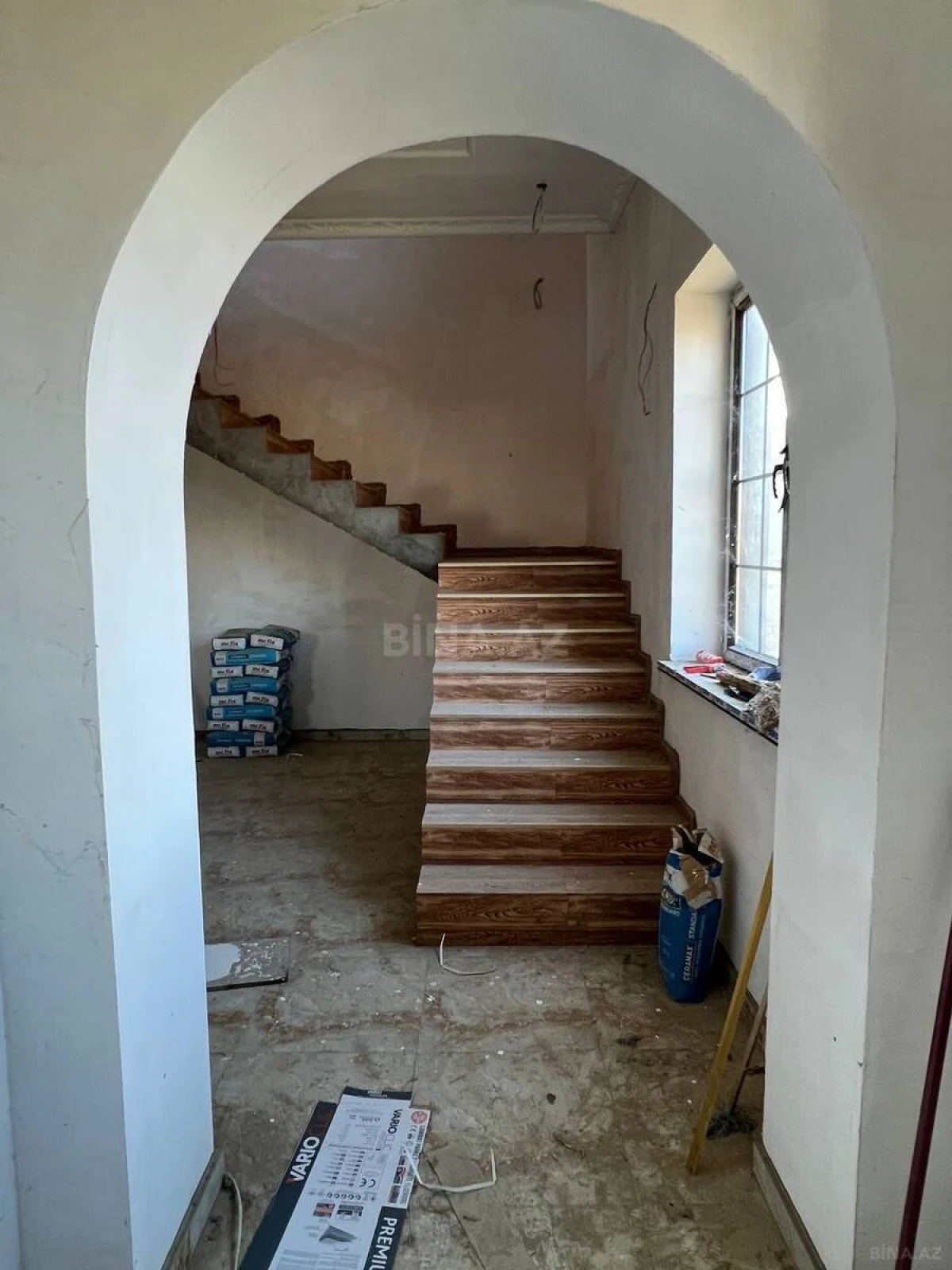 Satılır 4 otaqlı həyət evi 185 m²