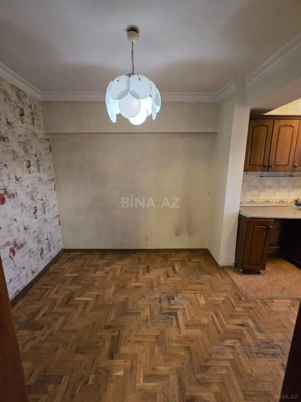Satılır 4 otaqlı mənzil 110 m²