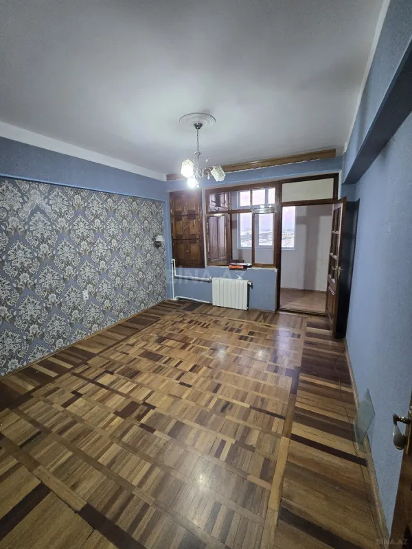 Satılır 4 otaqlı mənzil 110 m²