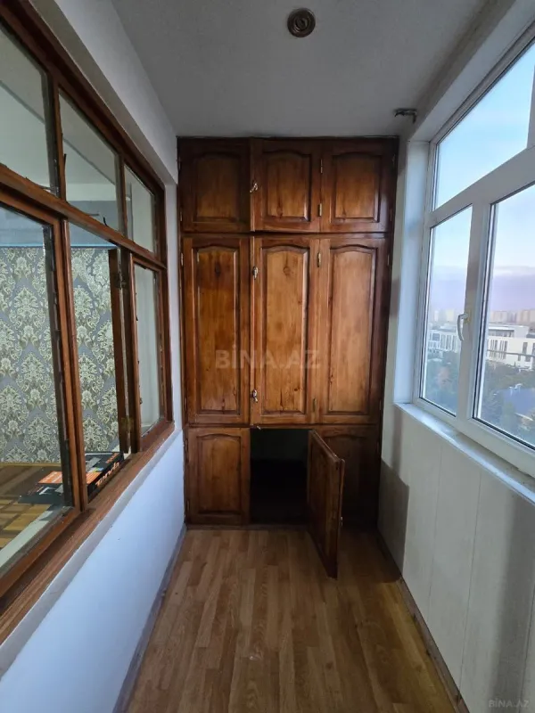 Satılır 4 otaqlı mənzil 110 m²