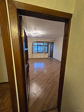 Satılır 4 otaqlı mənzil 110 m²