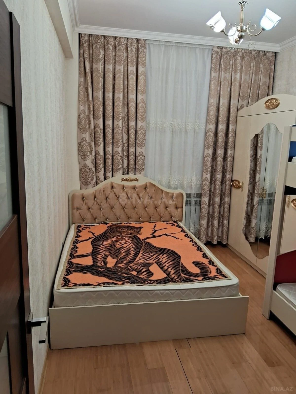 Kirayə verilir 2 otaqlı mənzil 60 m²