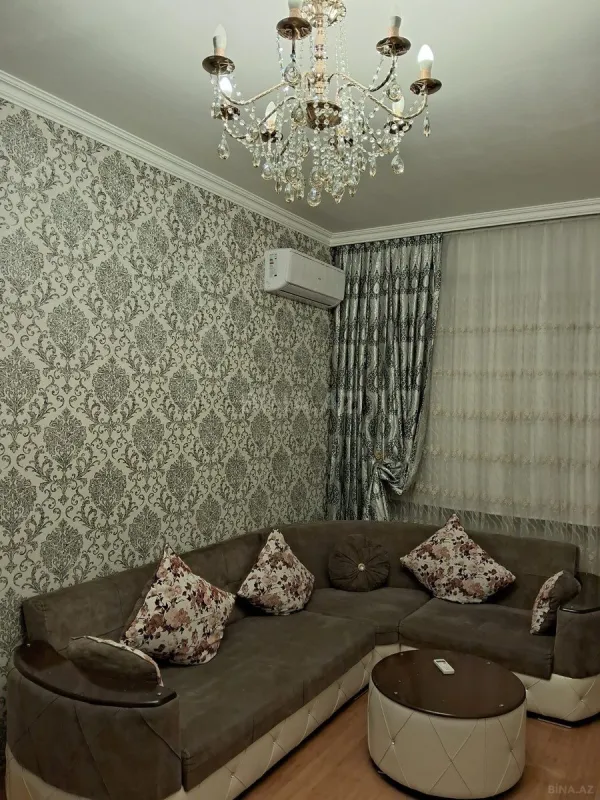 Kirayə verilir 2 otaqlı mənzil 60 m²