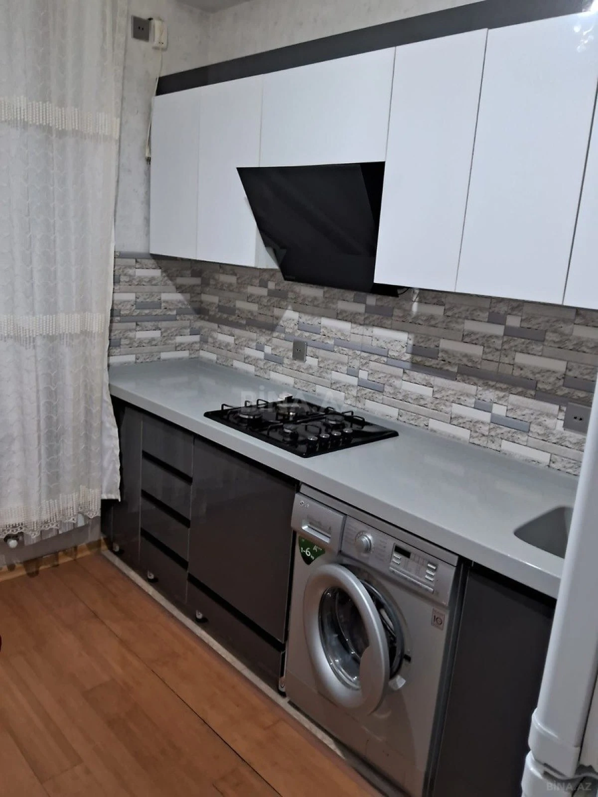 Kirayə verilir 2 otaqlı mənzil 60 m²