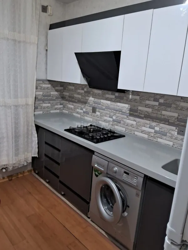Kirayə verilir 2 otaqlı mənzil 60 m²