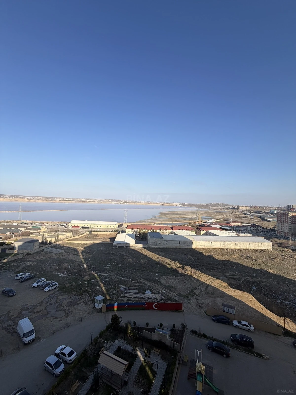 Satılır 2 otaqlı mənzil 60.5 m²