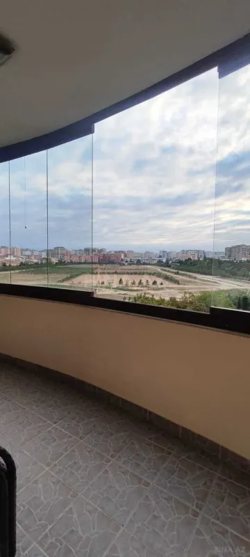 Kirayə verilir 2 otaqlı mənzil 100 m²