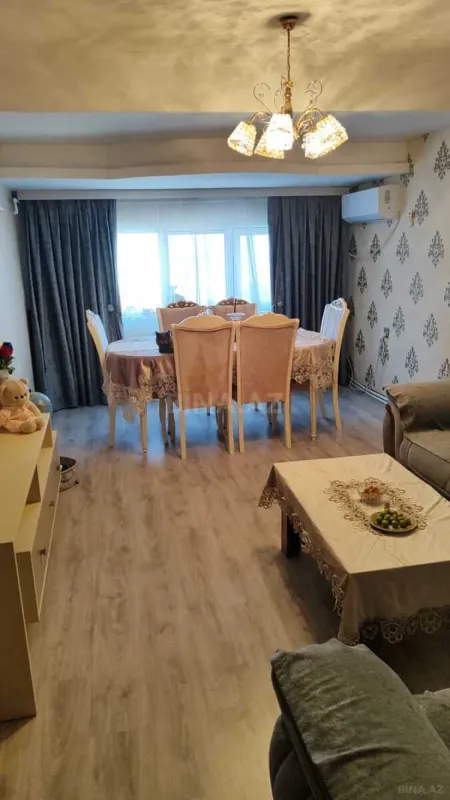 Satılır 2 otaqlı mənzil 70 m²
