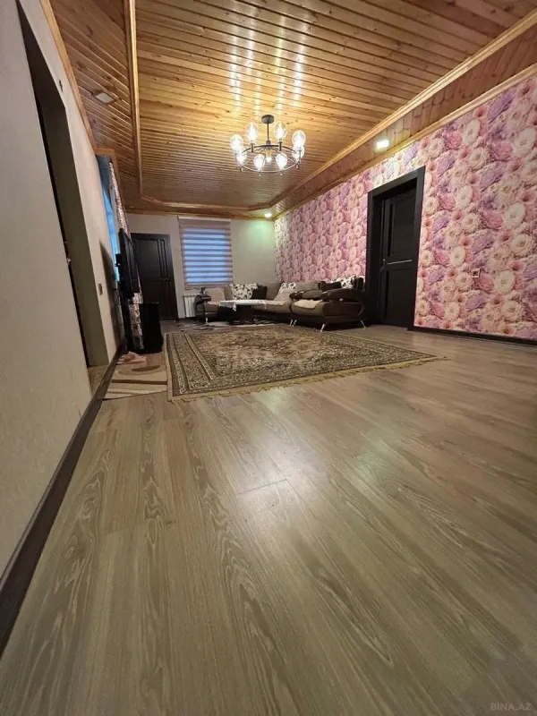 Satılır 4 otaqlı həyət evi 174 m²