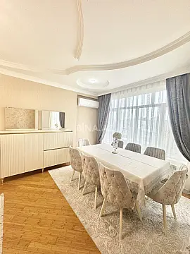 Satılır 2 otaqlı mənzil 105 m²