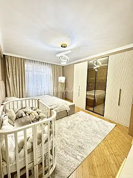 Satılır 2 otaqlı mənzil 105 m²