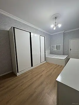Kirayə verilir 2 otaqlı mənzil 70 m²