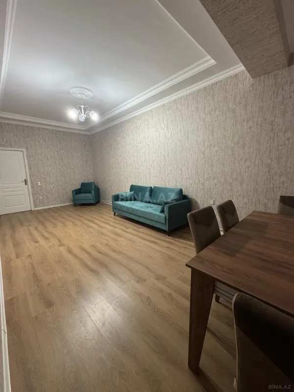 Kirayə verilir 2 otaqlı mənzil 70 m²