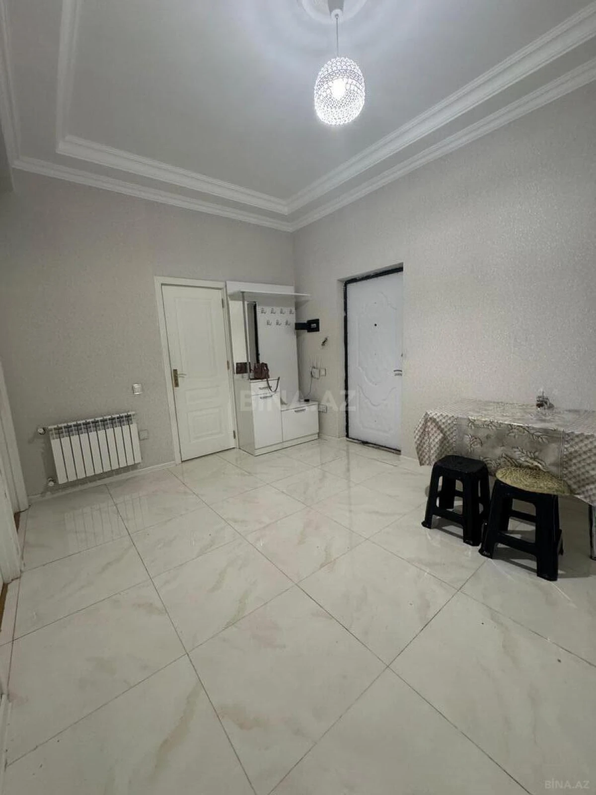 Kirayə verilir 2 otaqlı mənzil 70 m²